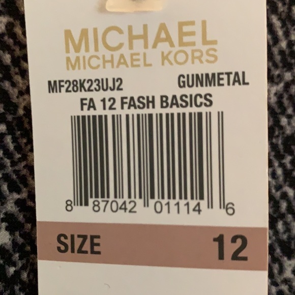 Michael Kor’s Back zipped dress - Picture 9 of 9